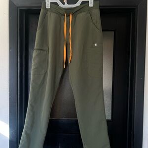 Figs moss Yola skinny scrub pants